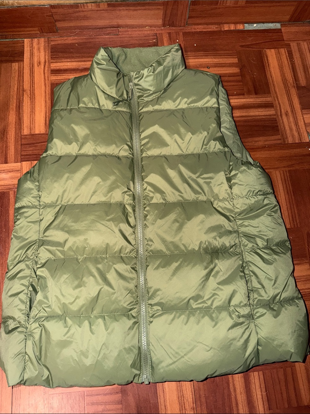 GAP Olive Green Quilted Puffer Vest